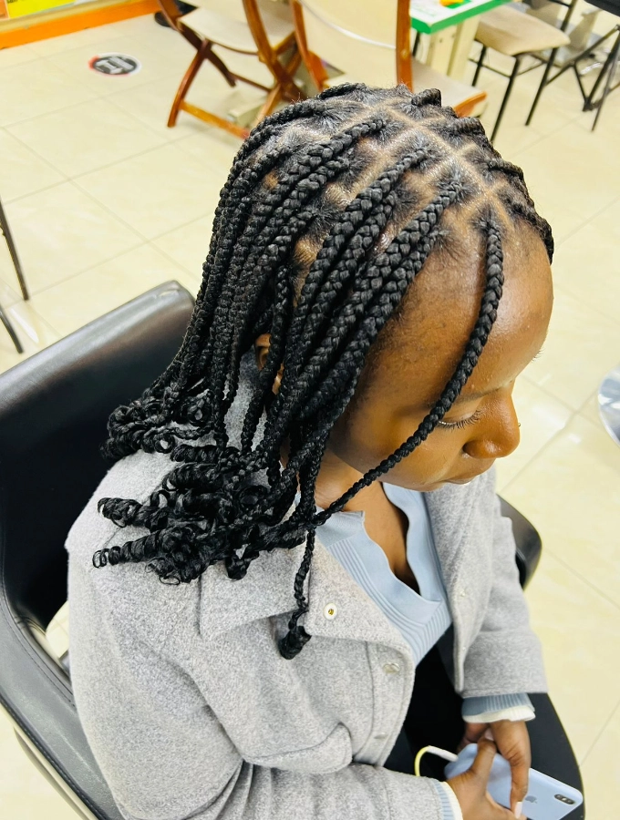 Looking for hair & beauty salon Orange Weave Fish Hoek images,  Highlights,  Colour,  Spa services,  Perm,  Hair coloring,  Beauty treatments,  FinishOrange Weave Fish Hoek offers its hair & beauty salon services exclusively in Cape Town, .